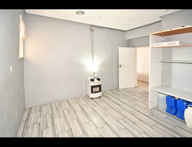 5 BEDROOM APARTMENT FOR SALE IN HIGHLANDS NORTH